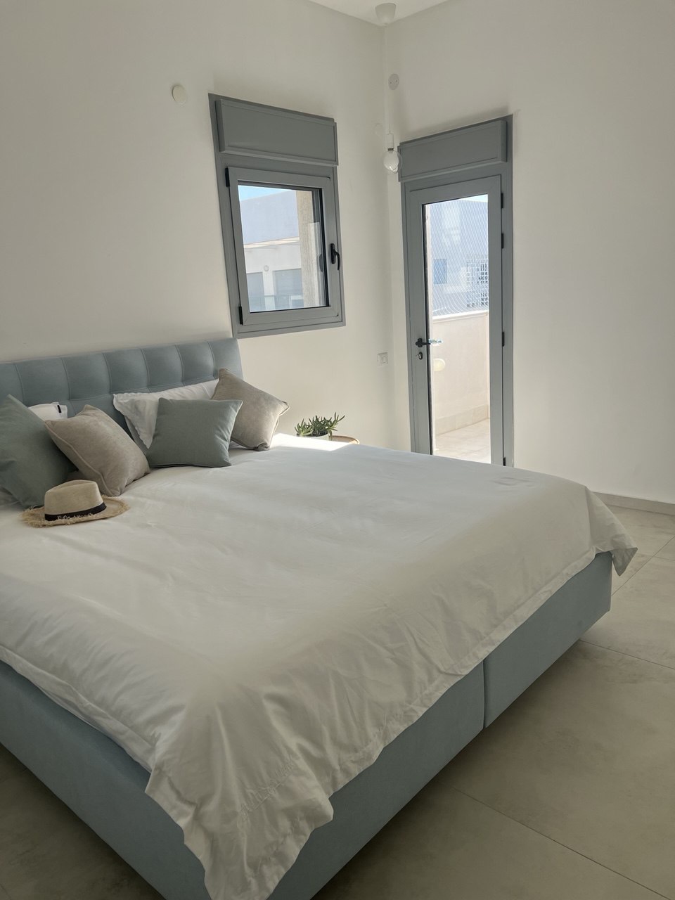 סוויטה 1 – חדר שינה זוגי מרווח